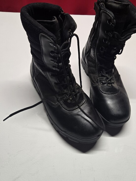 Black Tactical Combat Boots - Lace-Up Military Style main image 4
